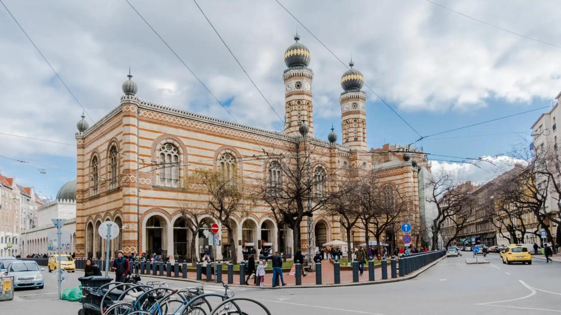 Budapest Hidden Gem At Center Next To Gozsdu Garden And Synagogue Eksteriør bilde